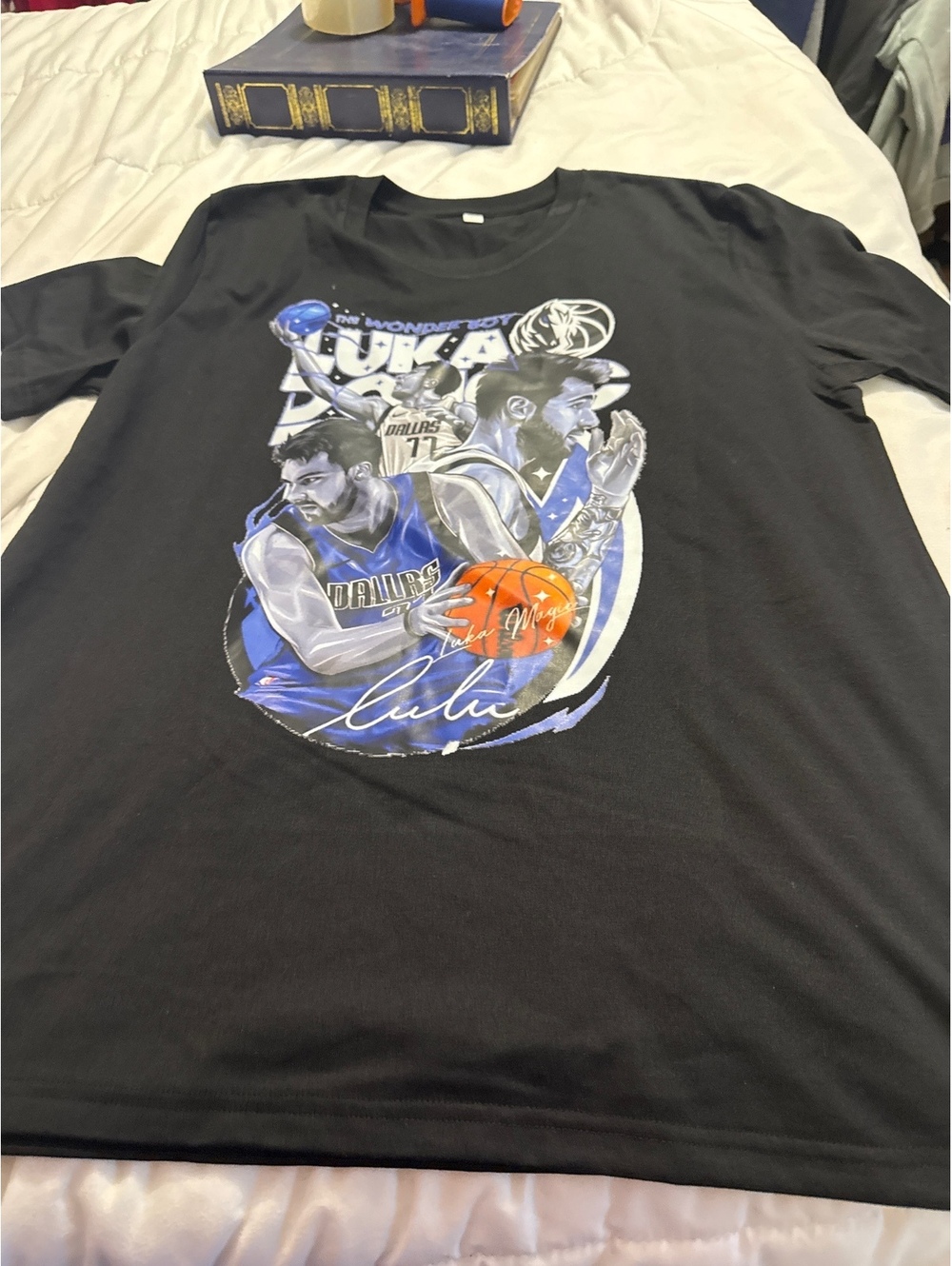 Luka Doncic Dallas Basketball Graphic T-Shirt Large Black